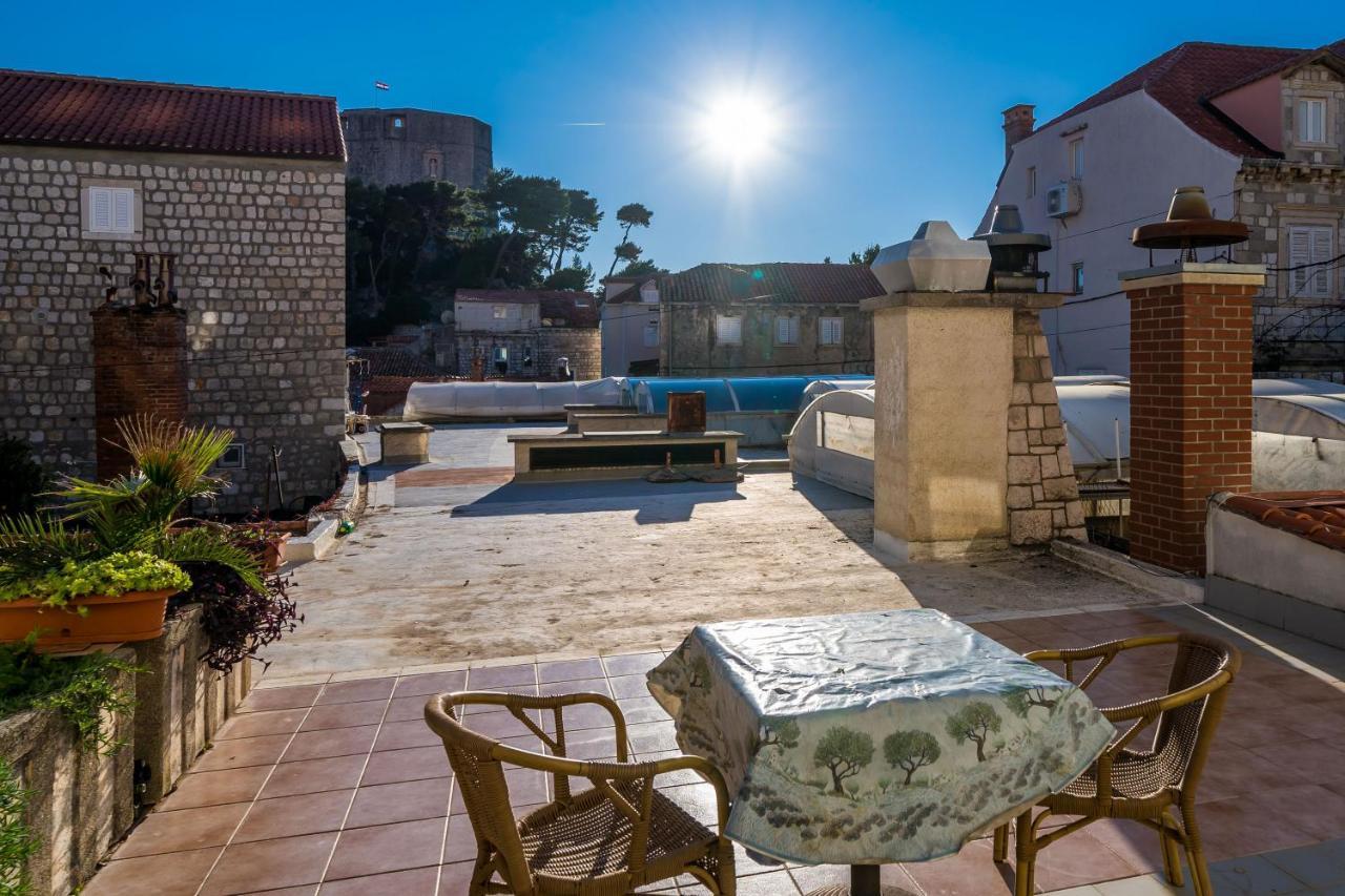 Deluxe Rooms With A Terrace View At Old City Gate Дубровник Екстер'єр фото