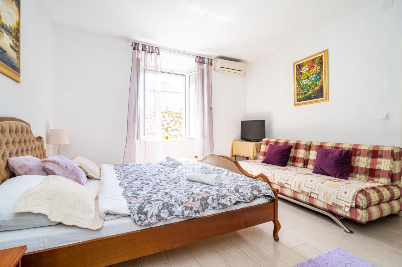 Deluxe Rooms With A Terrace View At Old City Gate Дубровник Екстер'єр фото